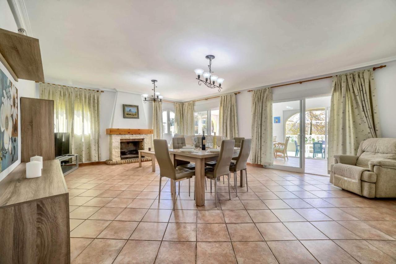 Villa Alaska - PlusHolidays Calpe Exteriör bild
