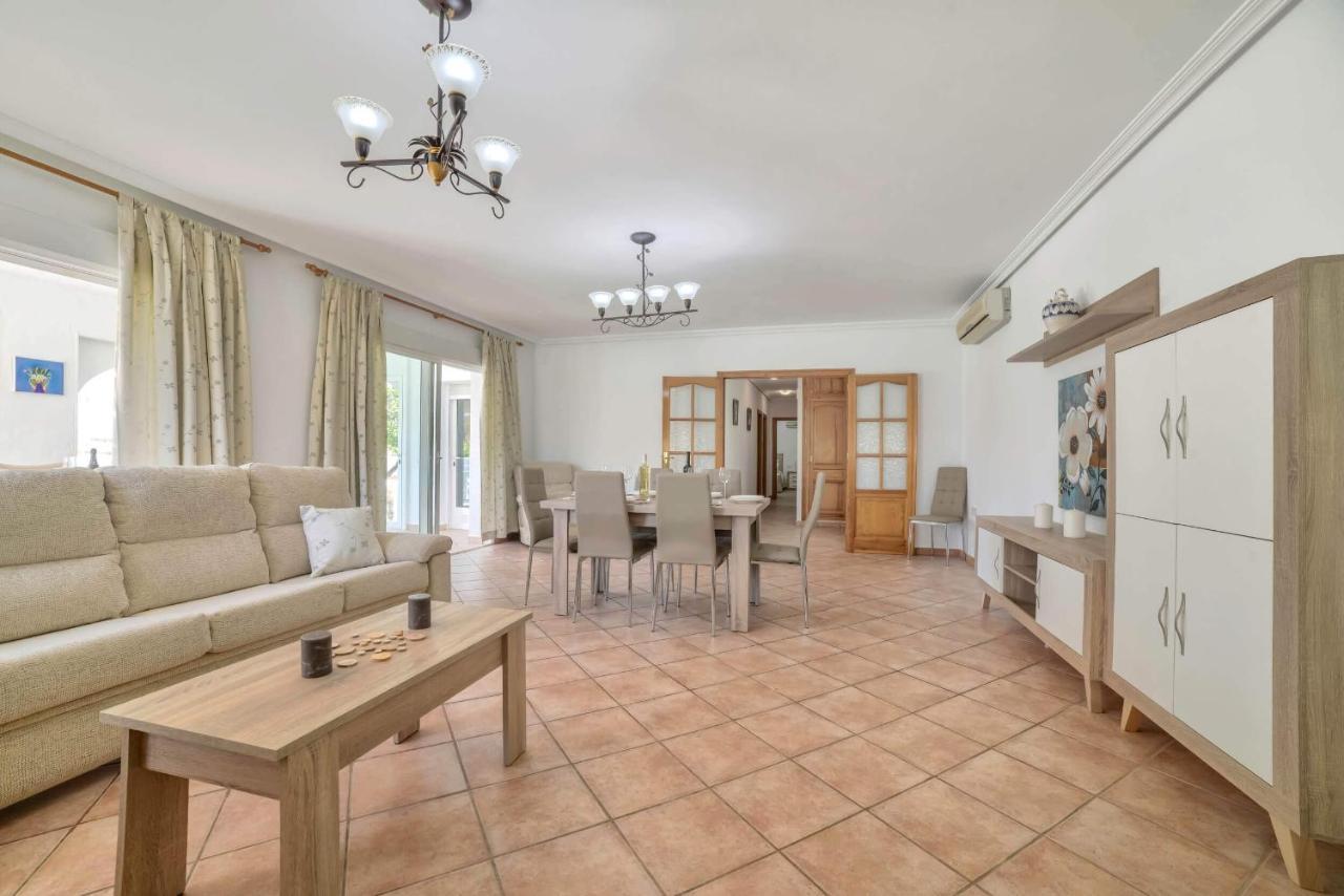 Villa Alaska - PlusHolidays Calpe Exteriör bild